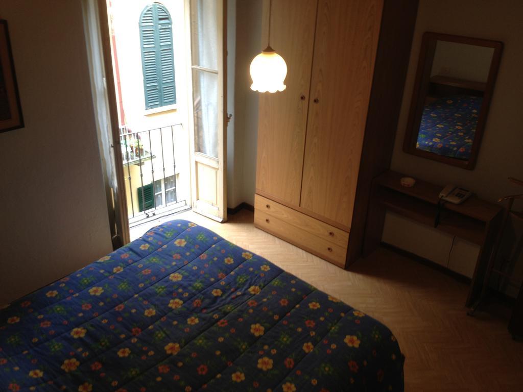 Albergo Il Vapore Menaggio Habitación foto